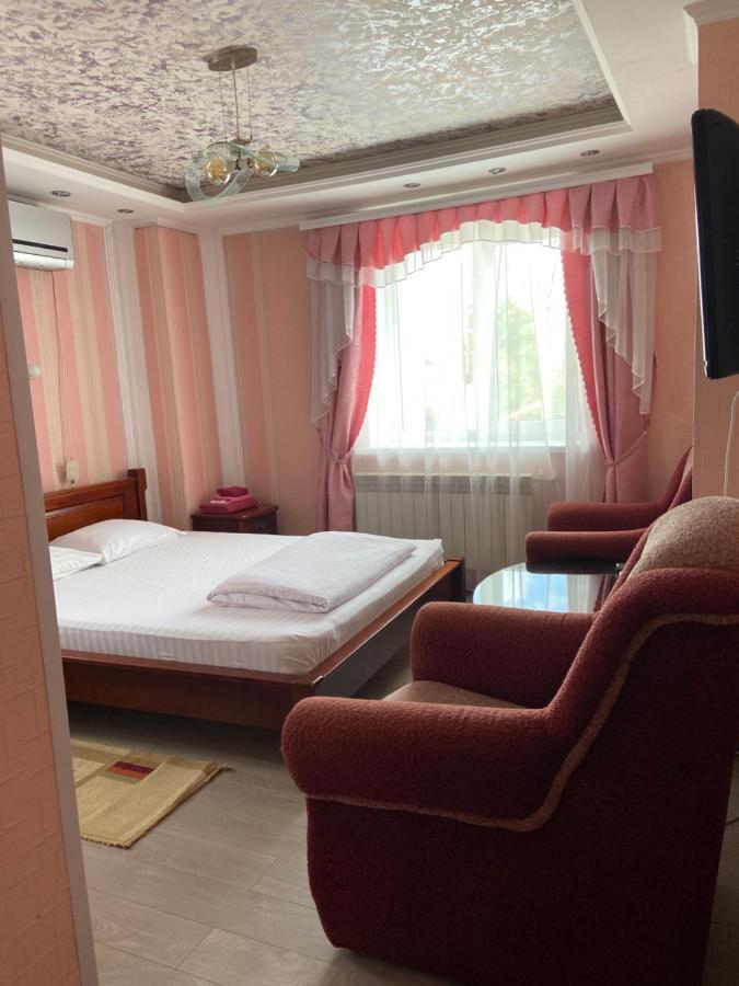 ホテル Boguslavl' Bohuslav エクステリア 写真